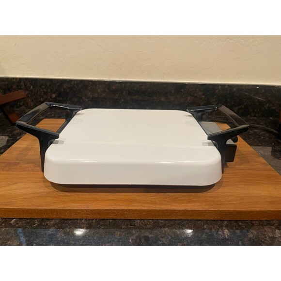 Vintage Corning Ware Electromatic Skillet - Picture 3 of 7